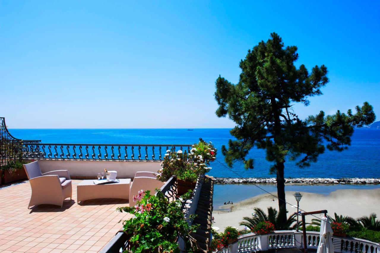 Grande Albergo Miramare 포르미아 외부 사진