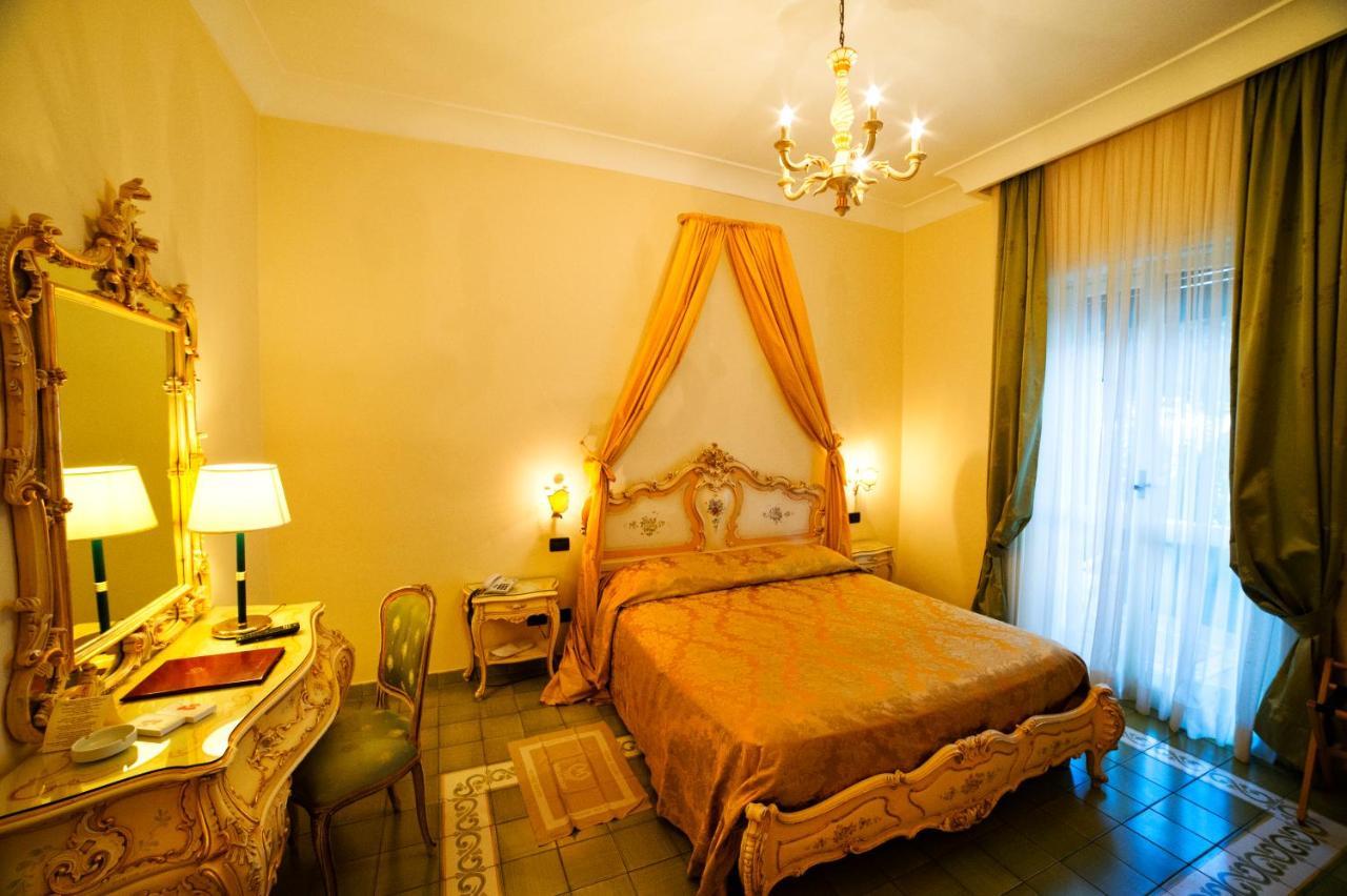 Grande Albergo Miramare 포르미아 외부 사진
